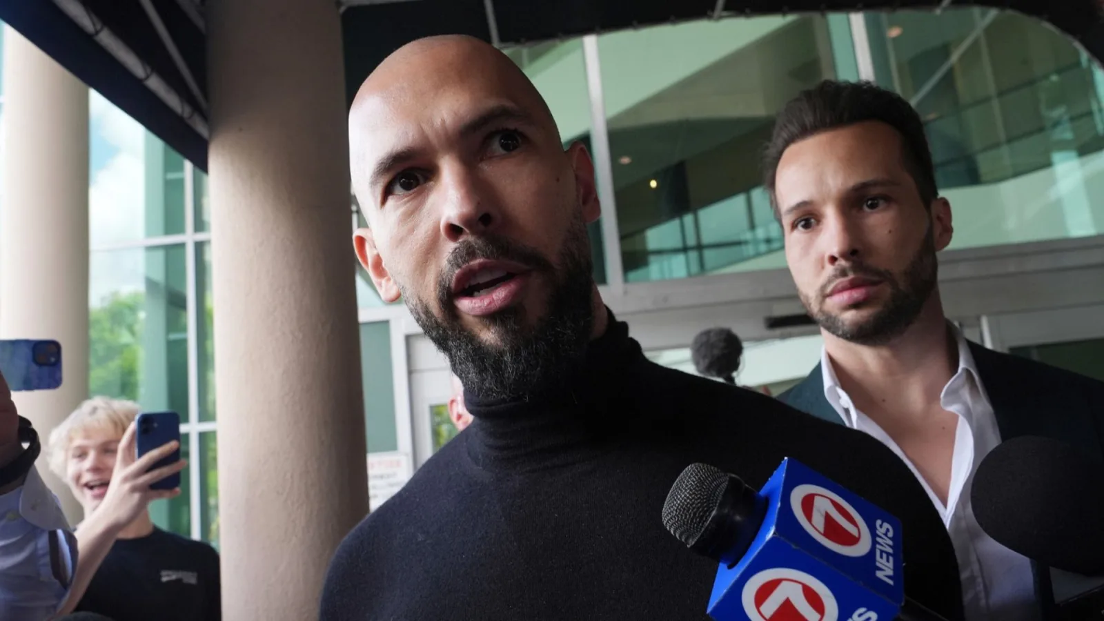 Andrew ve Tristan Tate kardeşlerin ABD'de gözaltına alınması