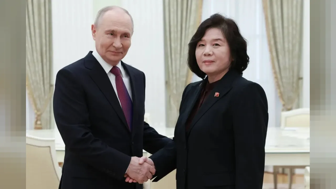 Putin, Kuzey Kore Dışişleri Bakanı ile görüşmelerde bulundu - [İLKHA ...
