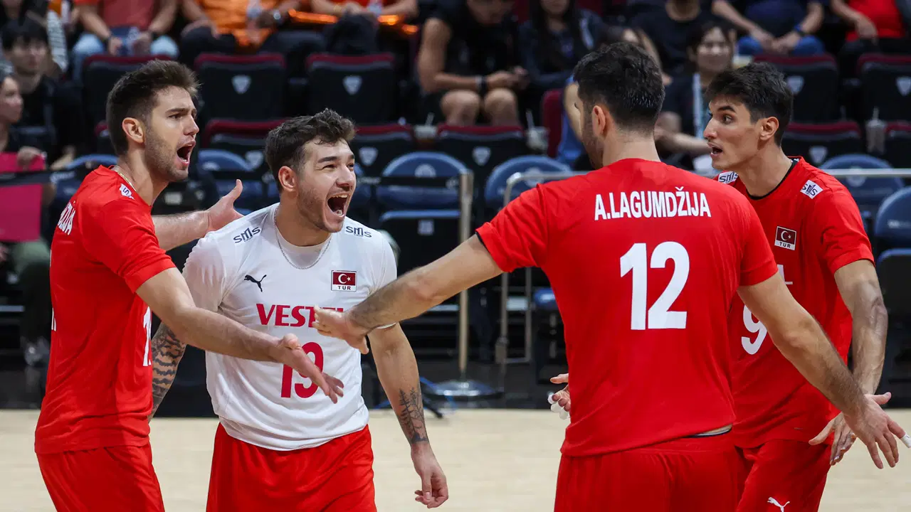 Filenin Efeleri Tarih Yazdı: İlk Kez Çeyrek Finalde - PEKY