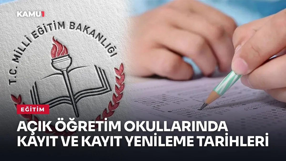 Açık öğretim okulu öğrencisi bilgisayar başında kayıt yenileme işlemi yapıyor
