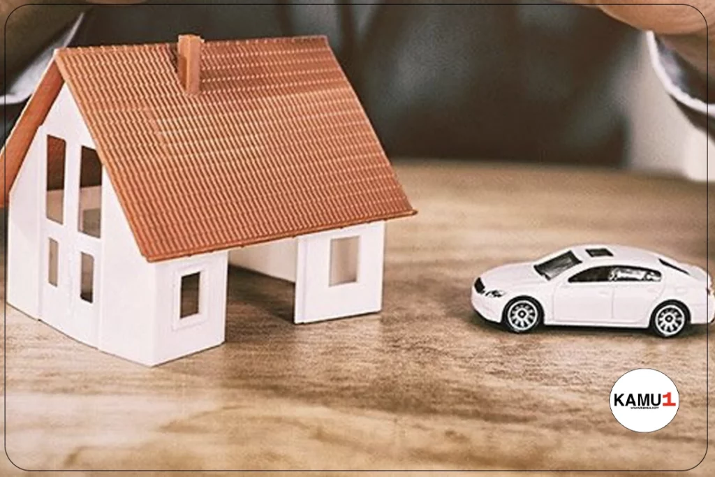 Gayrimenkul ve İkinci El Araç Ticaretine Yeni Düzenleme.Cumhurbaşkanı Recep Tayyip Erdoğan imzasıyla Resmi Gazete'de yayımlanan yeni yönetmelik değişikliği ile gayrimenkul ve ikinci el motorlu kara taşıtı ticaretinde önemli düzenlemelere gidildi. Açık kimliğin gizlenerek ilan verilmesi yasaklandı. İlan sitelerinde vatandaşları mağdur eden gerçeği yansıtmayan fiyat artışlarının önüne geçmek amacıyla bu adım atıldı.