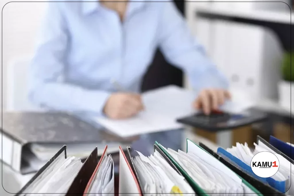 Toplu Sözleşme Görüşmelerinde Ön Müzakere Aşaması Tamamlandı.Kamu çalışanlarını ilgilendiren toplu sözleşme görüşmelerinin ön müzakere aşaması sona erdi. 14 Ağustos'ta kamu işveren heyeti ilk teklifini sunacak. Ardından 15 Ağustos itibarıyla genel tekliflerin müzakeresi başlayacak.