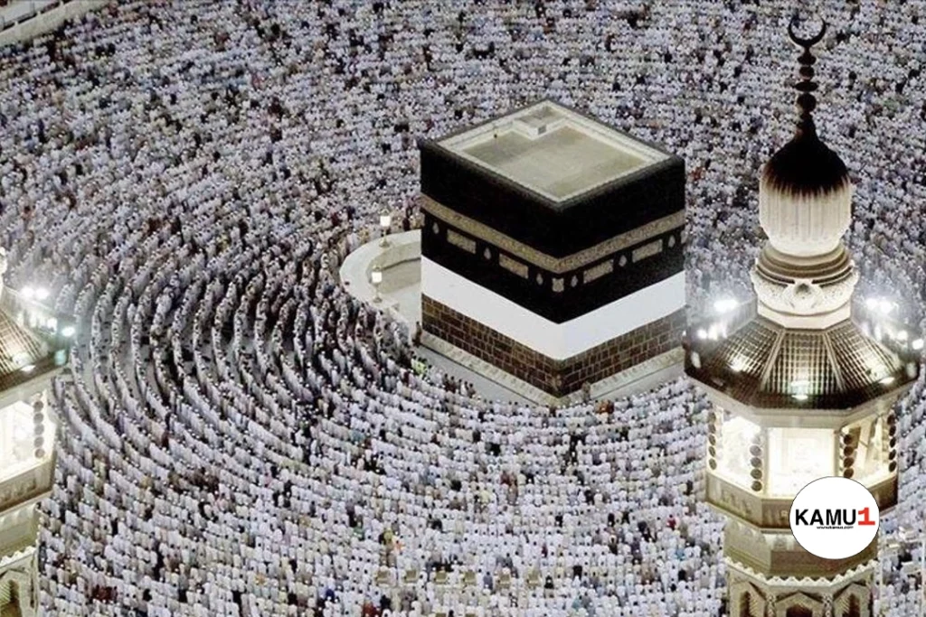 2024 Hac Ön Kayıtları Başlıyor.Diyanet İşleri Başkanlığı, 2024 yılı Hac Organizasyonu için başvuru tarihini duyurdu. 2024 yılında Hac'ca gitmek isteyen vatandaşlar için ön kayıt başvuruları başlıyor.