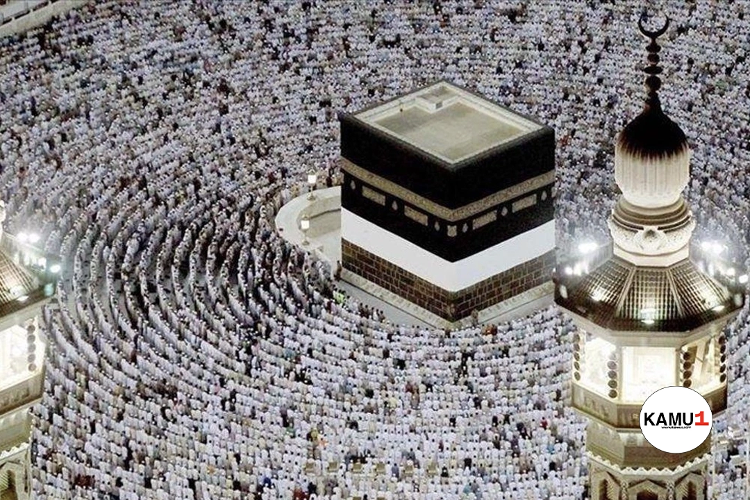 2024 Hac Ön Kayıtları Başlıyor.Diyanet İşleri Başkanlığı, 2024 yılı Hac Organizasyonu için başvuru tarihini duyurdu. 2024 yılında Hac'ca gitmek isteyen vatandaşlar için ön kayıt başvuruları başlıyor.