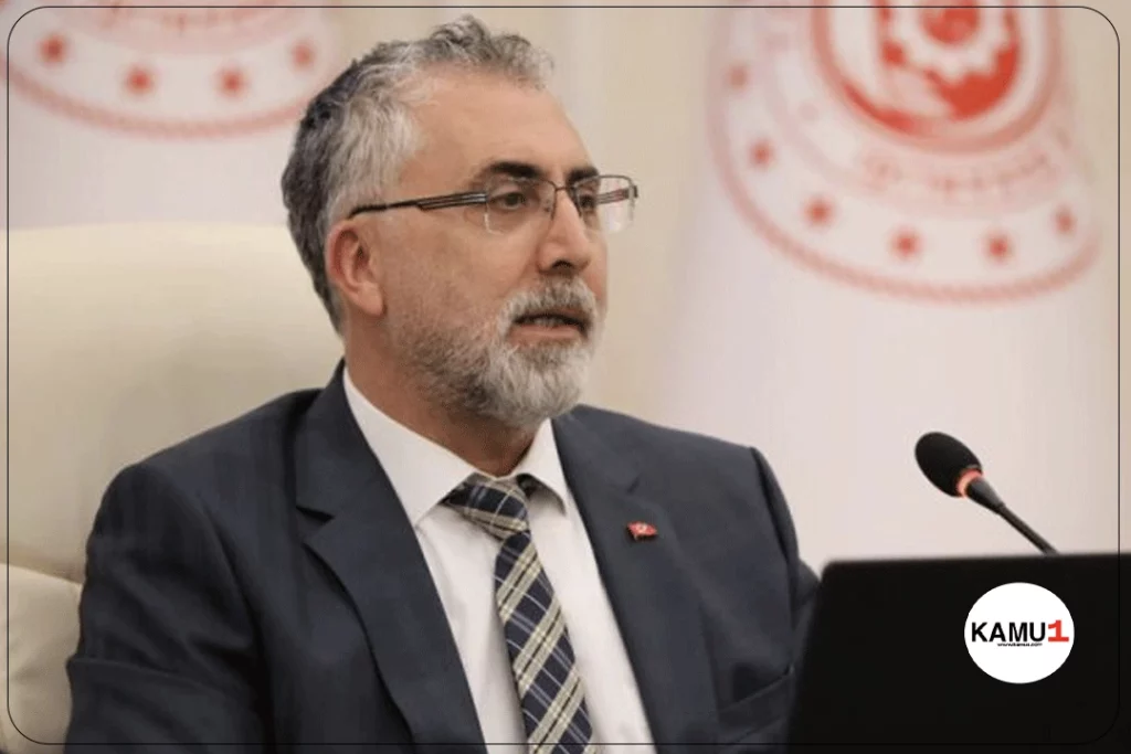 Çalışma ve Sosyal Hizmetler Bakanı Vedat Işıkhan, 2024 Asgari Ücreti Hakkında Açıklamalarda Bulundu.Çalışma ve Sosyal Hizmetler Bakanı Vedat Işıkhan, "2024 yılı asgari ücretini belirlemek için aralık ayı başında komisyonumuz toplanacak. Herkesin mutabık kaldığı bir tutarda uzlaşılacağını ümit ediyoruz" dedi.