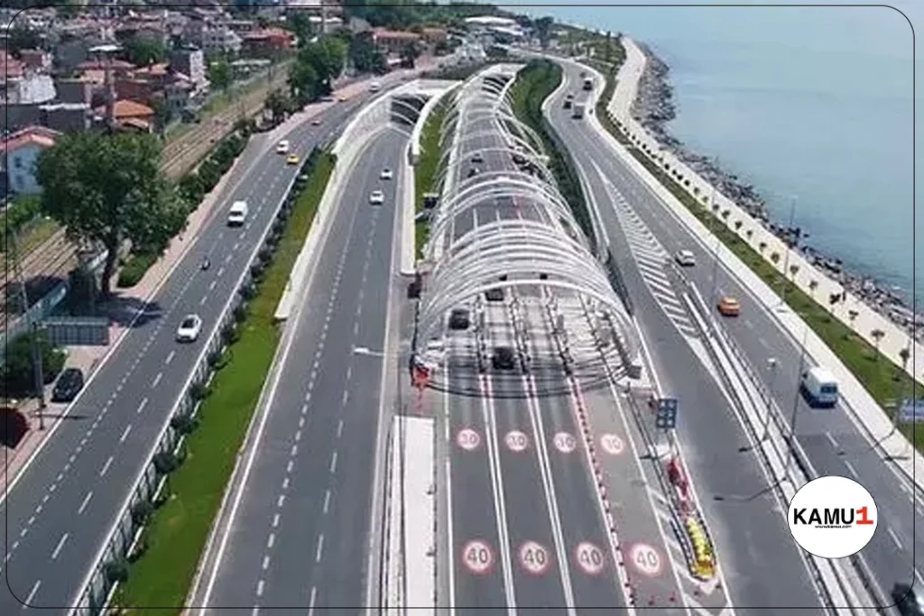 Avrasya Tüneli Ülke Ekonomisine 1,5 Milyar Dolar Katkı Sağladı.Ulaştırma ve Altyapı Bakanı Abdulkadir Uraloğlu, Avrasya Tüneli'nin resmi açılışının 20 Aralık 2016'da gerçekleştirildiğini ve 7 yılda 7 milyon kullanıcı tarafından tam 123 milyon kez geçildiğini duyurdu. Tünelin ülke ekonomisine sağladığı katkı ise 1,5 milyar doları aştı.