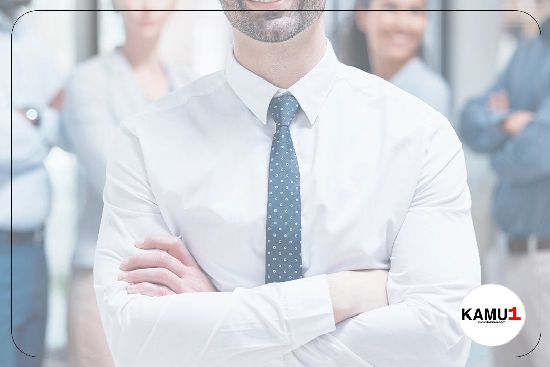 Kamuya 2 bin 48 Personel ve İşçi Alımı Duyuruları Yayımlandı.Kamu kurum ve kuruluşlarına personel ve işçi alımı duyuruları art arda yayımlandı. Resmi Gazete'de ve Cumhurbaşkanlığı Strateji ve Bütçe Başkanlığı Kamu İlan sayfasından yayımlanan duyurularda, en az lise, ön lisans ve lisans mezunu adaylar arasından 2 bin 48 personel ve işçi alımı yapılacağı aktarıldı. Başvuru yapacak adayların şartları sağlaması gerekmektedir.