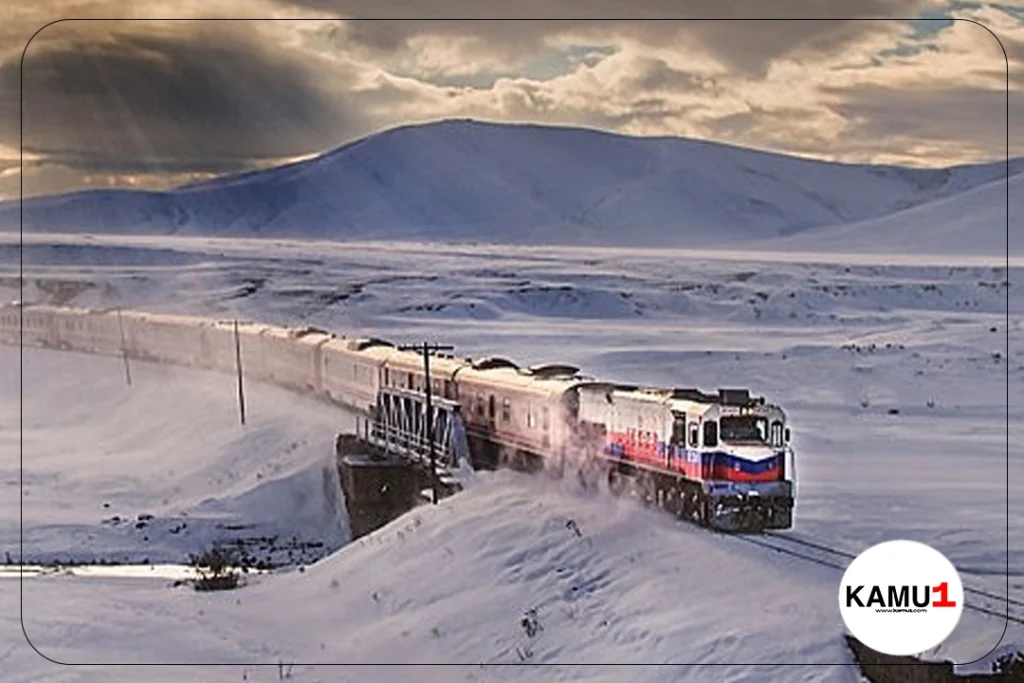 Elazığ’lılar Dikkat! Milletvekili Açıkkapı Müjdelemişti! Bakan Uraloğlu’ndan Yeni Açıklama Geldi.AK Parti Elazığ Milletvekili Ejder Açıkkapı, geçtiğimiz günlerde Güneydoğu’ya yönelik yakında seferleri başlayacak olan iki yeni turistik hatla ilgili müjdeli haberi paylaşmıştı. Ulaştırma ve Altyapı Bakanı Abdulkadir Uraloğlu, Elazığ’ı yakından ilgilendiren ve İlin turizmine can suyu olacak yeni turistik seferlerle ilgili açıklamalarda bulundu.