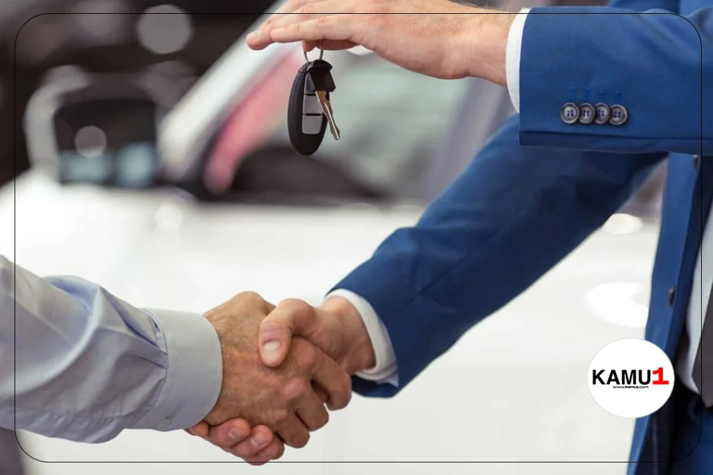 İkinci El Oto Pazarında Satışlar Arttı.Türkiye'de ikinci el çevrim içi binek ve hafif ticari araç pazarında satış sayısı, şubatta geçen yılın aynı dönemine göre yüzde 35 artışla 170 bin 457 oldu.