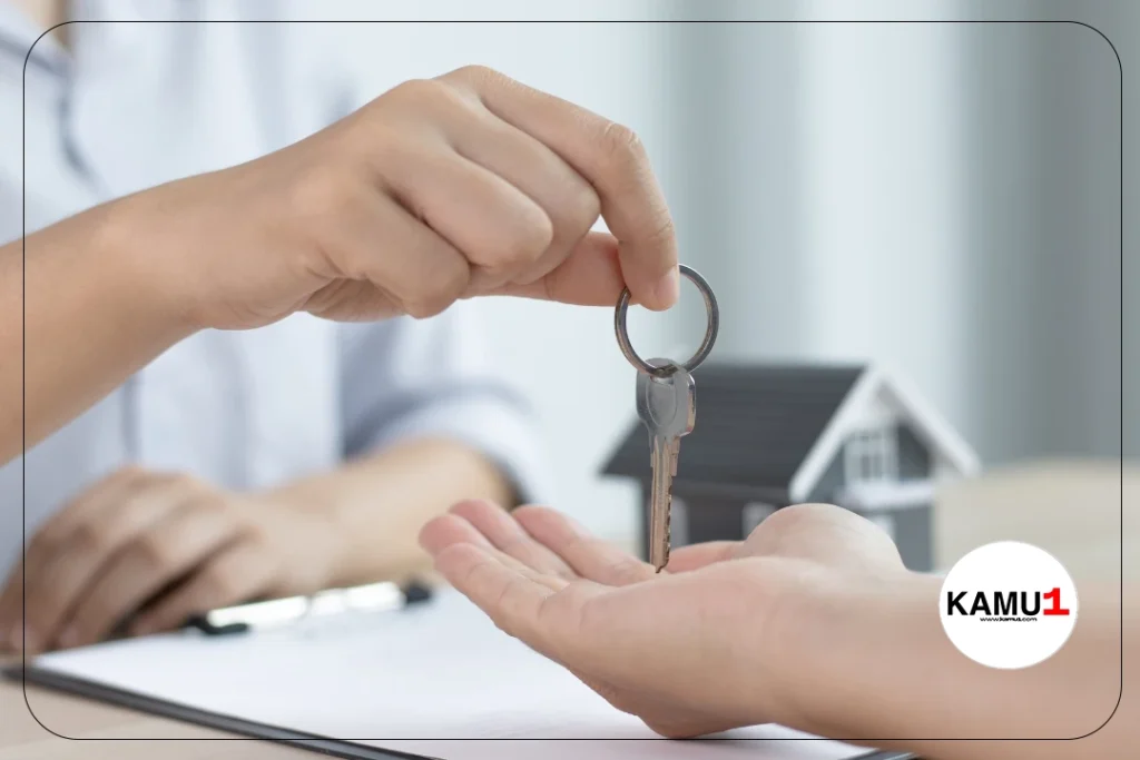 Türkiye'de Konut Fiyat Endeksi Ocak Ayında Güçlü Artış Gösterdi.Türkiye Cumhuriyet Merkez Bankası tarafından Ocak 2024 dönemine ait Konut Fiyat Endeksi (KFE) verileri kamuoyuyla paylaşıldı. Bu veriler, Türkiye'deki konut piyasasının mevcut durumunu yansıtan önemli göstergelerden biri olarak kabul ediliyor.