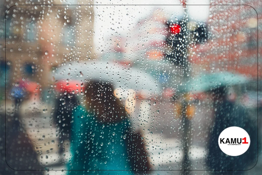 MGM'den 6 İle Sarı Kod Uyarısı Geldi.Meteoroloji Genel Müdürlüğü tarafından yapılan son değerlendirmelere göre, yarın ülke genelinde parçalı, yer yer çok bulutlu bir hava bekleniyor. İç, kuzey ve kuzeybatı bölgelerinde ise yağışlı bir gün öngörülüyor.