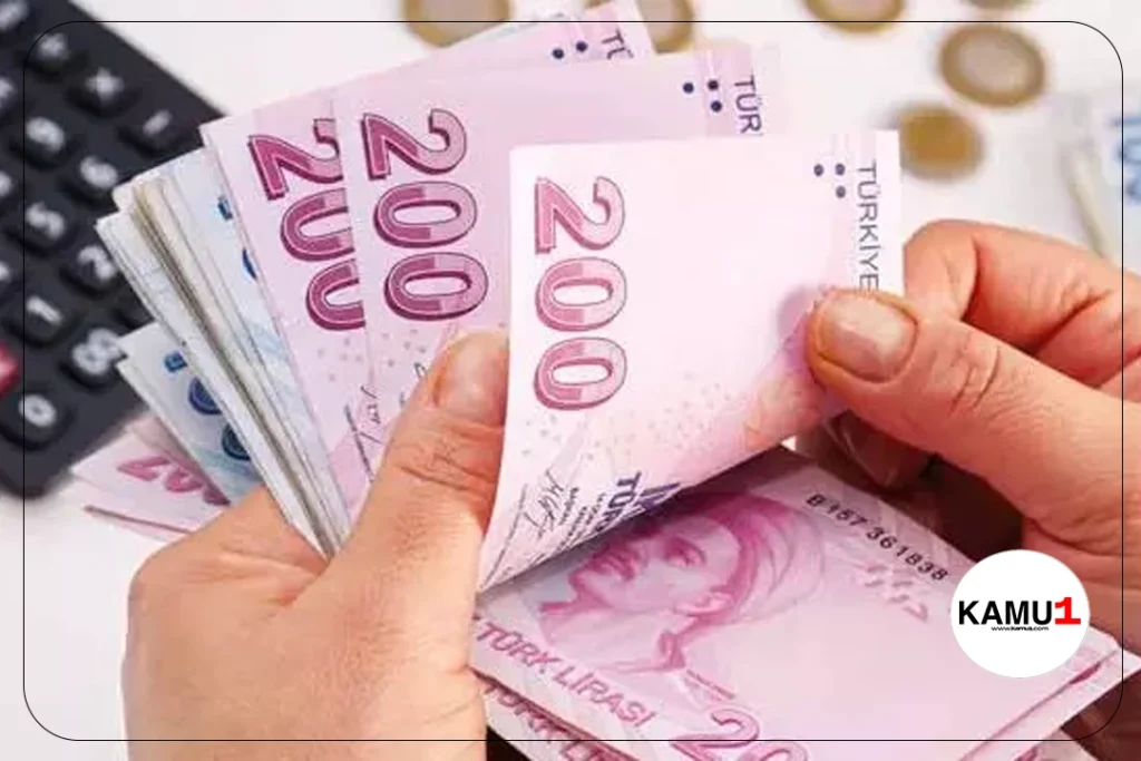 Evde Bakım Yardımı Ödemeleri Hesaplara Yatırılıyor.Aile ve Sosyal Hizmetler Bakanı Mahinur Özdemir Göktaş, evlerinde bakılan tam bağımlı vatandaşlar ve ailelerine ekonomik destek sağlamak amacıyla her ay yatırılan Evde Bakım Yardımı ödemelerini Ramazan Bayramı dolayısıyla öne çekerek yarın toplam 4,2 milyar TL ödeme yapacaklarını açıkladı.