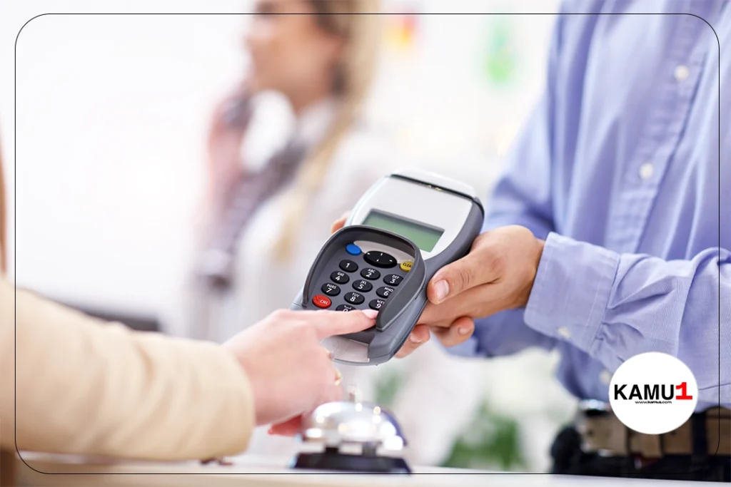 Maliye Harekete Geçiyor: IBAN ile Ödeme Yöntemine Sıkı Takip!Son dönemlerde işletmelerin ödemeleri IBAN üzerinden talep etmesi, Maliye'yi harekete geçirdi. Vergi müfettişleri, sürekli para gönderilen banka hesaplarını detaylı bir şekilde incelemeye aldı. Bu durum, işletmelerin kart yerine IBAN kullanması ile ilgili artan şikayetlerin ardından gerçekleşti.