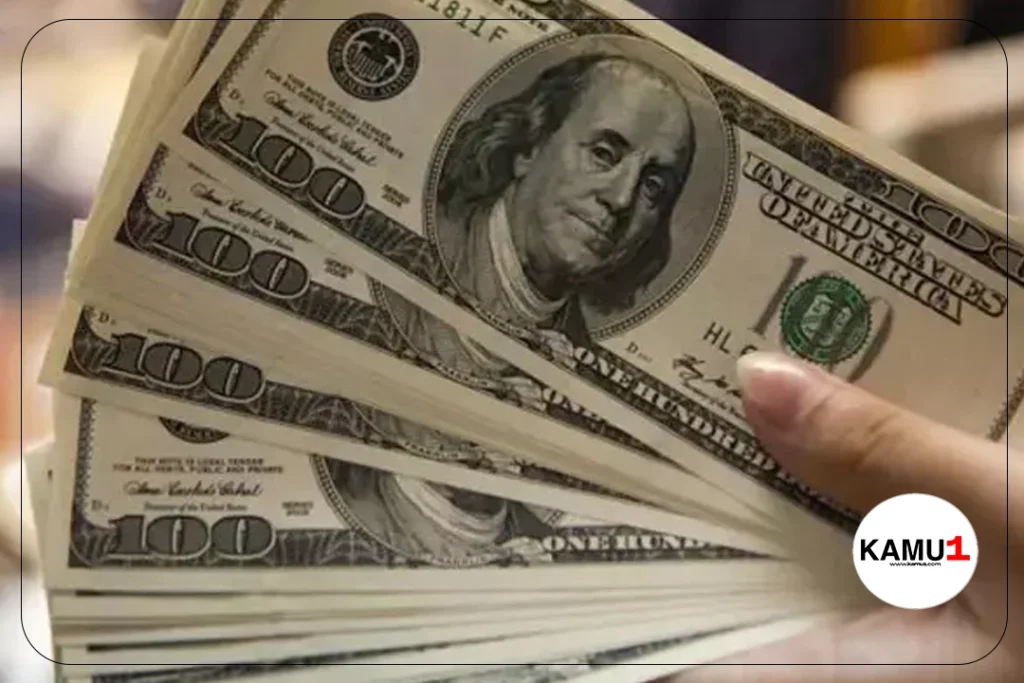 Kısa Vadeli Dış Borç Stoğunda Martta Arttı.Mart 2023 itibarıyla Türkiye'nin kısa vadeli dış borç stoku, önceki yılın sonuna kıyasla yüzde 0,1'lik bir artış göstererek 175,4 milyar dolar seviyesine ulaştı. Bu değişim, Türkiye Cumhuriyet Merkez Bankası (TCMB) tarafından yapılan son açıklamalarda belirtilmiştir.