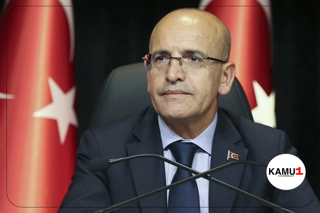 Hazine Bakanından Kira Artışlarıyla İlgili Açıklama.Hazine ve Maliye Bakanı Mehmet Şimşek, ekonomide dengelenme sürecine girildiğini belirttiği konuşmasında, kiralarda tavan sınırının devam etmesine ilişkin bir çalışma olmadığını ve fiyatların piyasada yönlendirilmesini istediklerini açıkladı.