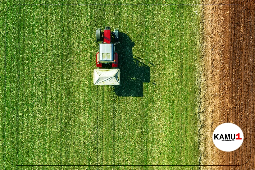 Tarımsal Üretimde Kredi Hükümleri Resmi Gazete'de Yayımlandı.Tarım ve Orman Bakanlığı, "Tarımsal Üretime Dair Faiz/Kar Payı Destekli Yatırım ve İşletme Kredisi/Finansmanı Kullandırılmasına İlişkin Uygulama Esasları Tebliği"ni Resmi Gazete'de yayınlayarak uygulamaya koydu.