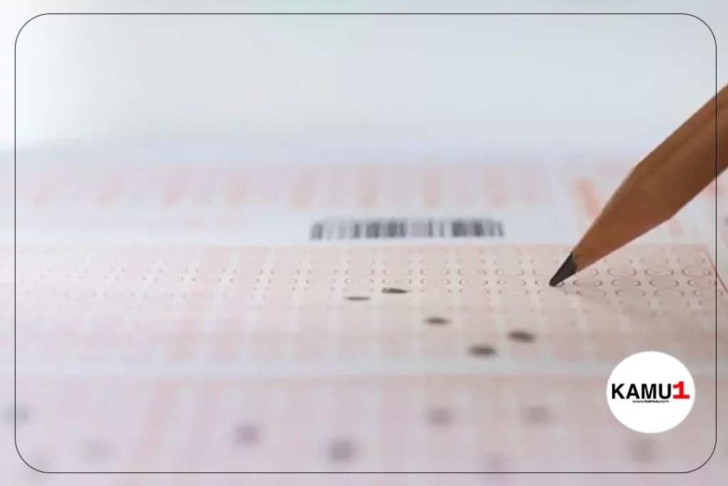 Ölçme, Seçme ve Yerleştirme Merkezi (ÖSYM) tarafından düzenlenecek olan Yükseköğretim Kurumları Sınavı (YKS) için geri sayım başladı. 3 milyonun üzerinde adayın katılacağı YKS, cumartesi ve pazar günü yapılacak.