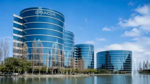 Oracle'ın çalışan sayısındaki 21 bin kişilik düşüşü anlatan kurumsal istihdam haberi